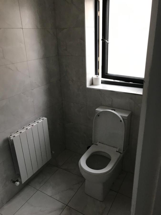 1 Luxurious Room In Family Home Килларни Экстерьер фото